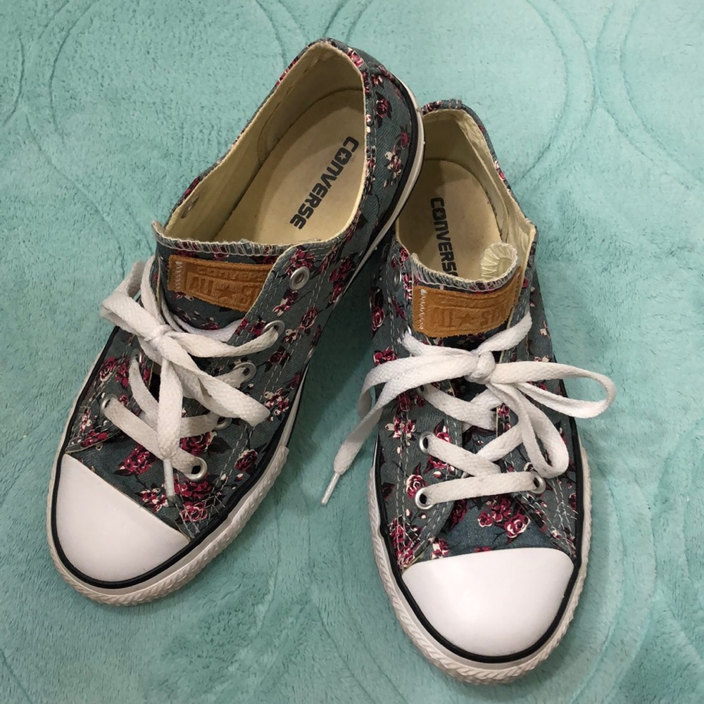 Floral Converse Shoes✨